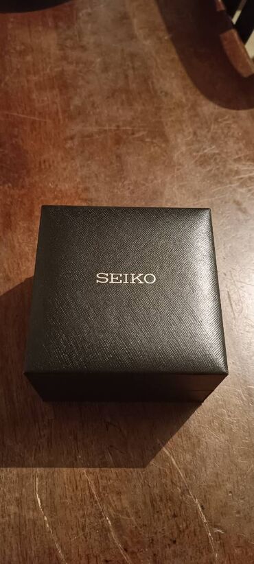 Qol saatları: İşlənmiş, Qol saatı, rəng - Ağ — 2