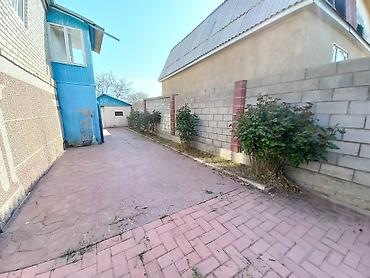 Продажа коттеджей и домов: Ул Манаса 29 Продаётся частный дом из кирпича с большим закрытым — 3