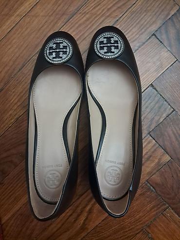 hermes ayaqqabı: Tory Burch qadın tufliləri - Model: Dairəvi burunlu, alçaq enli blok — 3