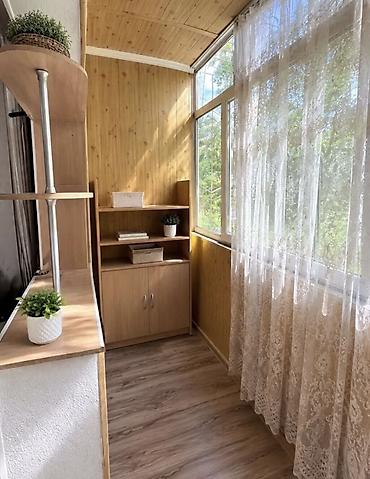 Продажа квартир: 3 комнаты, 62 м², Кудайберген авторынок 105 серия, 2 этаж — 5