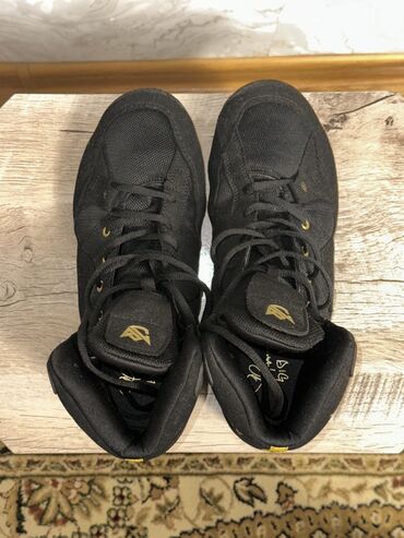 Кроссовки и спортивная обувь: Борцовки черные “Rudis” Покупалась для тренировок но после 1й — 9