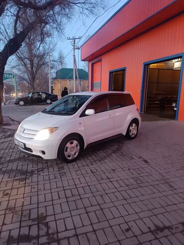 таиота карина е: Toyota ist: 2003 г., 1.3 л, Автомат, Бензин