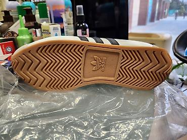 Kişi ayaqqabıları: Yeni Adidas krossovka(Vietnam),ölçü 43,qiyməti 130Azn — 2