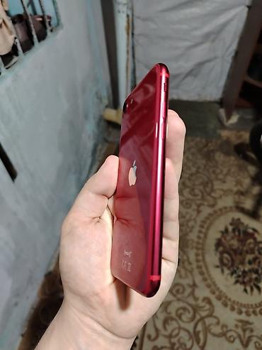 Apple iPhone: IPhone SE 2020, Qırmızı — 4