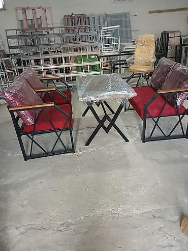 Metall karkaslı oturma dəsti - Tərkib: 2 ədəd kreslo, 1 ədəd at lalafo.az Metall karkaslı oturma dəsti - Tərkib: 2 ədəd kreslo, 1 ədəd