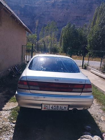 lexus 300 is 2002: Nissan Maxima: 1999 г., 2 л, Механика, Бензин, Седан — 2
