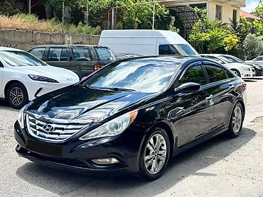 Hyundai Sonata – qara rəngli, elegant sedan Xüsusiyyətlər: - Kuzov: 4 lalafo.az -da Hyundai Sonata – qara rəngli, elegant sedan Xüsusiyyətlər: - Kuzov: 4