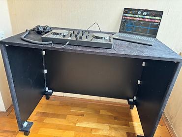 mebel alan: Dj üçün Stend açılıb bağlanan deyil bütövdü ev şəraitində isdifadə — 2
