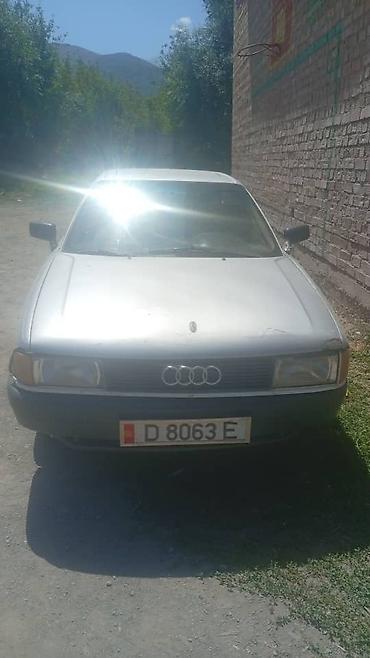 рул: Audi 80: 1990 г., Кол менен иштөөчү, Бензин, Седан — 4