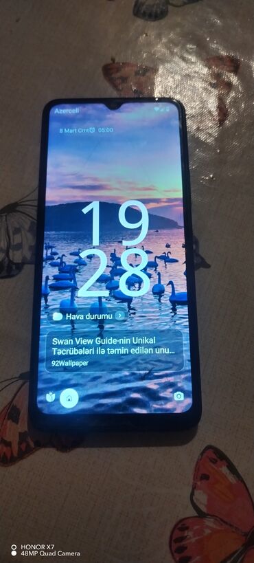 400 manatlıq telefonlar: Xiaomi