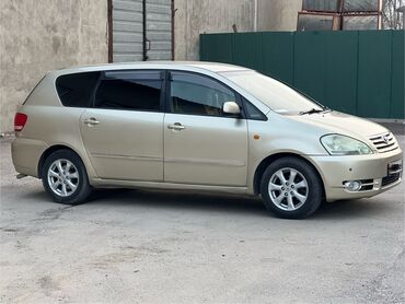 Toyota: Toyota Ipsum: 2002 г., 2.4 л, Автомат, Газ, Минивэн