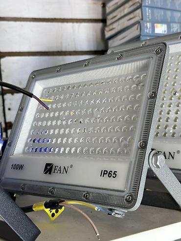 Прожекторы: Светодиодный прожектор FAN 100W, IP65 - Мощность: 100 Вт - Защита — 1