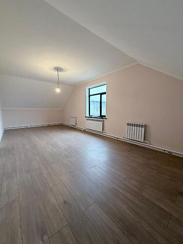 Продажа коттеджей и домов: Продаётся 2-этажный дом Общая площадь дома: 214м² Участок: 6,5соток — 3