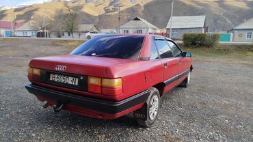 Audi: Audi 100: 1988 г., 1.8 л, Механика, Бензин