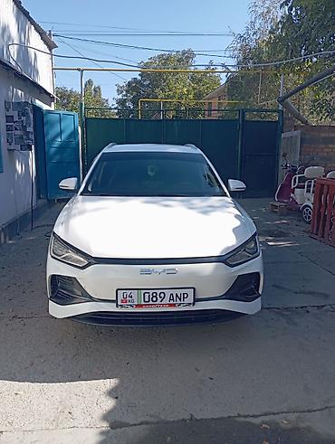 BYD: BYD E2: 2023 г., Электромобиль, Кроссовер — 1