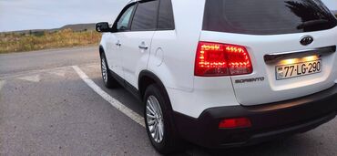 Kia: Kia Sorento: 2 l | 2010 il Ofrouder/SUV — 17