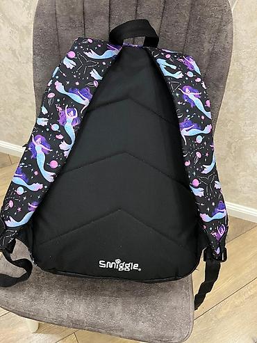 smiggle: Smiggle bel çantası – “dəniz qızı” temalı - Rəng: qara fon üzərində — 4