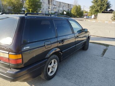 Volkswagen: Volkswagen Passat: 1992 г., 1.8 л, Механика, Бензин, Универсал