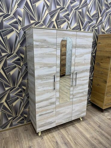 Dolablar: Yeni, Açılan, 3 qapılı Düz dolab, Dolab-asılqan, Rusiya — 6