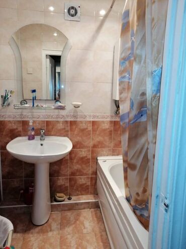 Köhnə tikili: Bakı, 4 otaqlı, Köhnə tikili, m. Xətai, 110 kv. m -da lalafo.az — 10 Köhnə tikili: Bakı, 4 otaqlı, Köhnə tikili, m. Xətai, 110 kv. m — 10