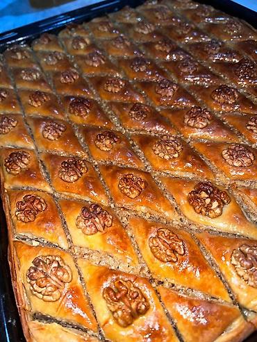 Кондитерские изделия, сладости: Пахлава – королева каждого праздничного стола. Принимаем заказ на — 2