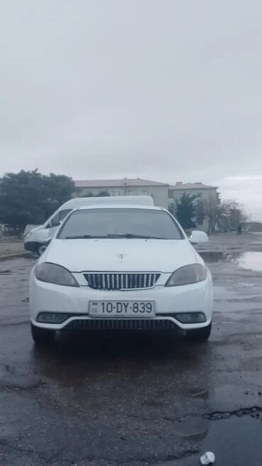 islenmis kvadrasikl: Daewoo Gentra: 1.5 l | Sedan