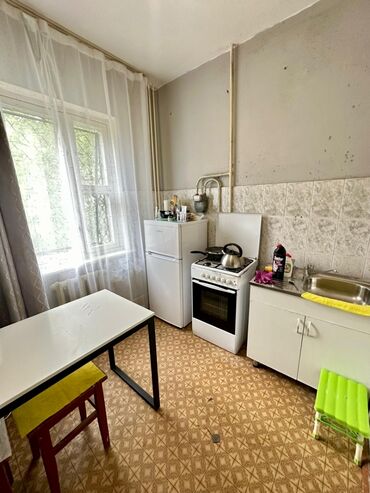 квартир бишкек: 3 комнаты, 62 м², 105 серия, 2 этаж, Косметический ремонт