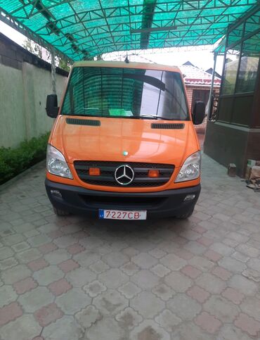 японские автомобили: Mercedes-Benz Sprinter: 2009 г., 2.2 л, Механика, Дизель, Универсал