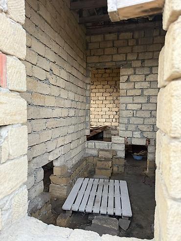 Həyət evləri və villaların satışı: Sumqayit Arxiv idaresinin arxasi. 76-cı məhəllə. Satış üçün yarımçıq — 13