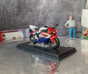 Avtomobil modelləri: Honda, 2004 il, 1:24, Dəmir, Ödənişli çatdırılma — 13