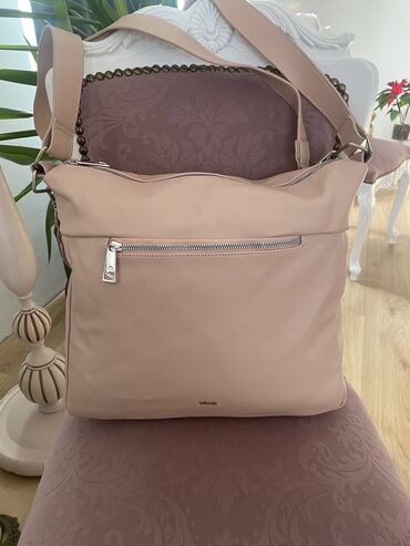 zenski brosevi: Shoulder bag, Carpisa, Material: Faux leather