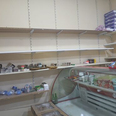 Digər: Mağaza vitrin polkalar ela veziyyetde mağaza bağlandığı ucun satılır
