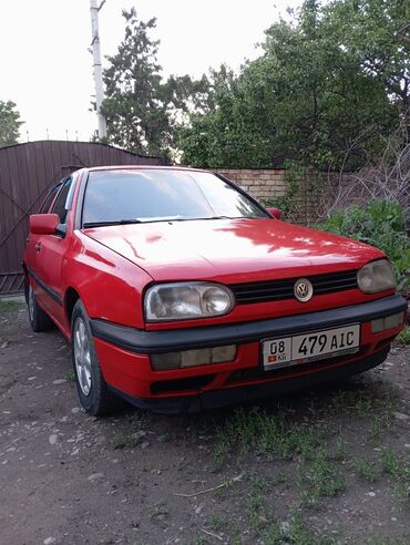 Volkswagen: Volkswagen Golf: 1996 г., 1.6 л, Механика, Бензин, Седан