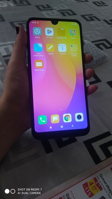 Xiaomi: Xiaomi Redmi 7, 64 GB, rəng - Qara, 
 Barmaq izi, İki sim kartlı