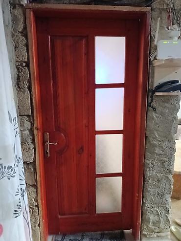 Taxta otaq qapısı – şüşəli model - Material: təbii ağac (möhkəm
