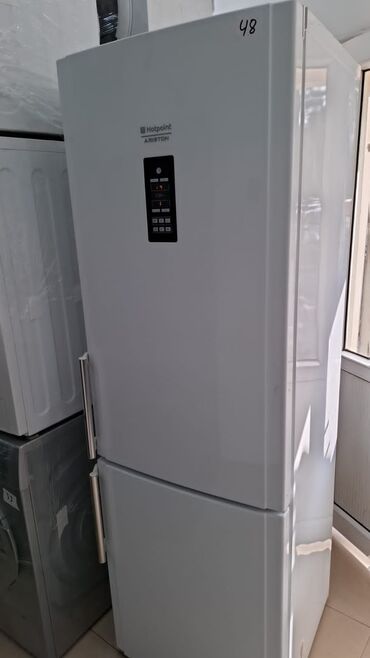 Кухонные комбайны и измельчители: 2 двери Hotpoint Ariston Холодильник Продажа, цвет - Белый
