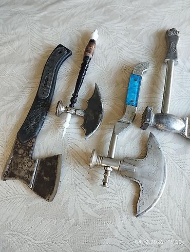 Balta və nacaqlar: Sovet dövrünün baltaları,sapi göy olani 200,,qara sapıisi ov üçün — 7