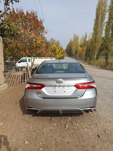 mersedes 124 4 2 i 5 0: Toyota Camry: 2020 г., 2.5 л, Автомат, Гибрид, Седан