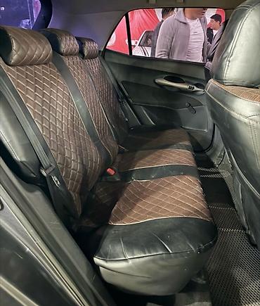 golf 4: Toyota Auris: 2008 г., 1.4 л, Механика, Дизель, Хэтчбэк — 5