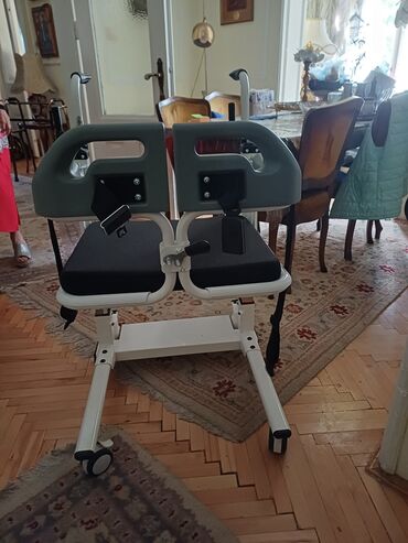 stolica za kompjuter: Prodajem nova "ESTIA" sobna invalidcka kolica - stolica na tockove