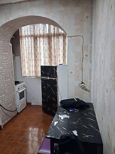 кв в г ош: Ошский рынок / базар Сдается 1х ком квартира Этаж: 2 из 5 Серия — 3