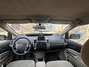 yanacaq nasos: Toyota Prius II – Hybrid Synergy Drive Xüsusiyyətlər: - Tam hibrid — 7