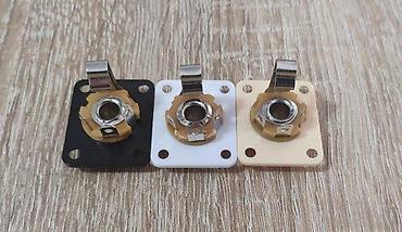 Ostali elektro materijali: JACK PLATE LP - PLASTICNI - 3 BOJE | . Slanje po — 3