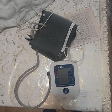 Автоматический тонометр AND (A&D Medical), модель с манжетой на