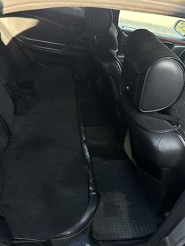 lx 570 2014: Mercedes-Benz E-Class: 2001 г., 2.2 л, Механика, Дизель, Седан — 4