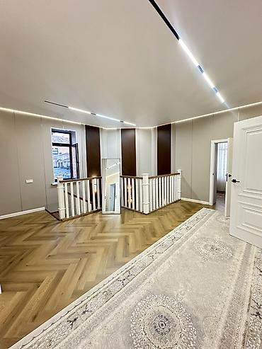 Долгосрочная аренда домов: 400 м², 6 комнат — 14