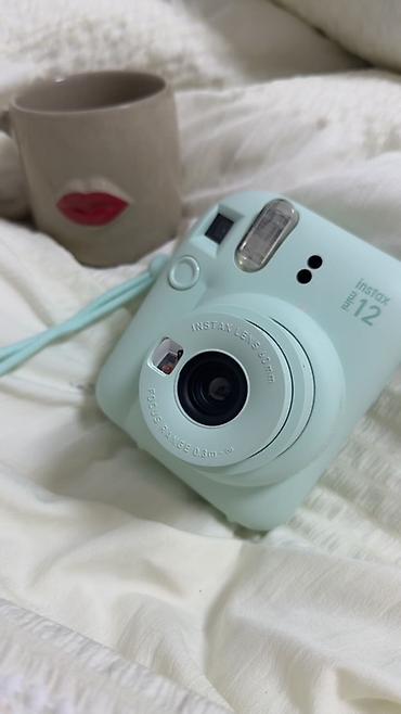 iphone 12 dubai: Fujifilm Instax Mini 12 ani fotoaparatı — nano-çaplı ani çaplı — 1