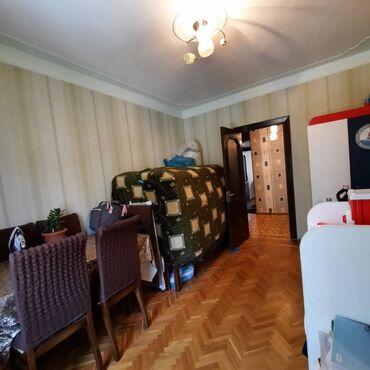 Köhnə tikili: Suraxanı rayonun yeni Günəşli qəsəbəsində Masiv D ərazisində — 2