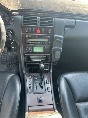 Mercedes-Benz: Mercedes-Benz E-Class: 1996 г., 4.2 л, Автомат, Бензин, Седан — 7