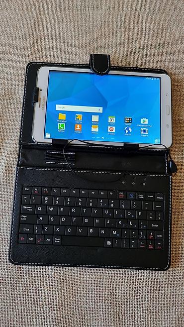 Tableti: Samsung Galaxy Tab sa futrolom i tastaturom - Ekran oko 8 inča — 1
